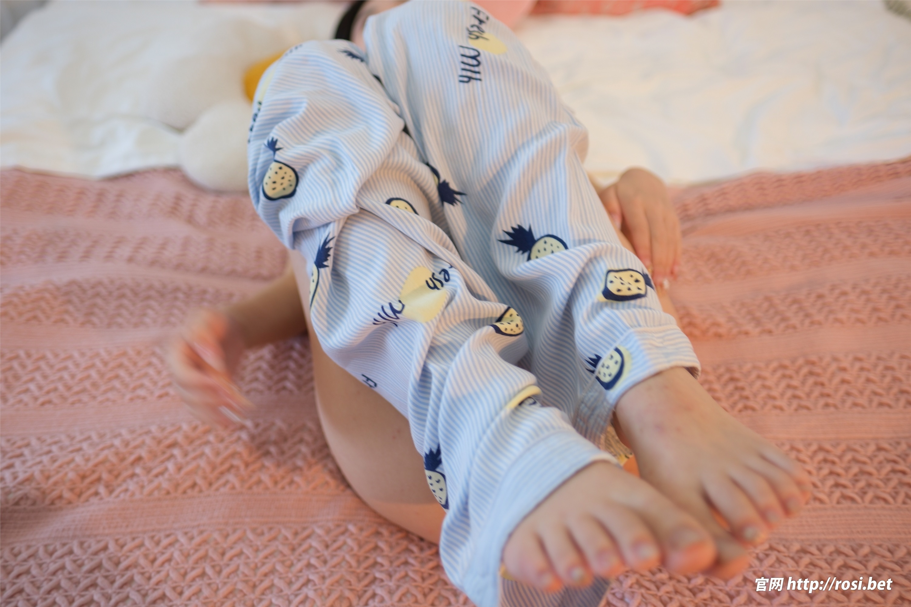 ROSI写真 2024.10.29 NO.4712